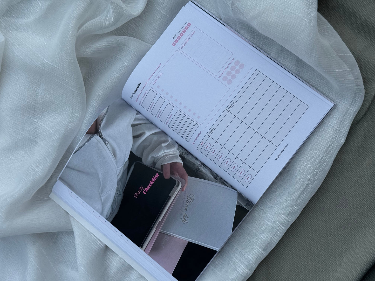 BABY PINK SMARTIE SET (school planner set and 3 notebooks set)